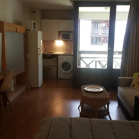 A Brides-les-bains, 4 Pers, Balcon, Parking Couvert, Proche Centre Et Thermes - Fr-1-512-272 Brides-les-Bains