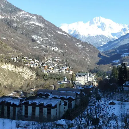 A Brides-les-bains, 4 Pers, Balcon, Parking Couvert, Proche Centre Et Thermes - Fr-1-512-272 *